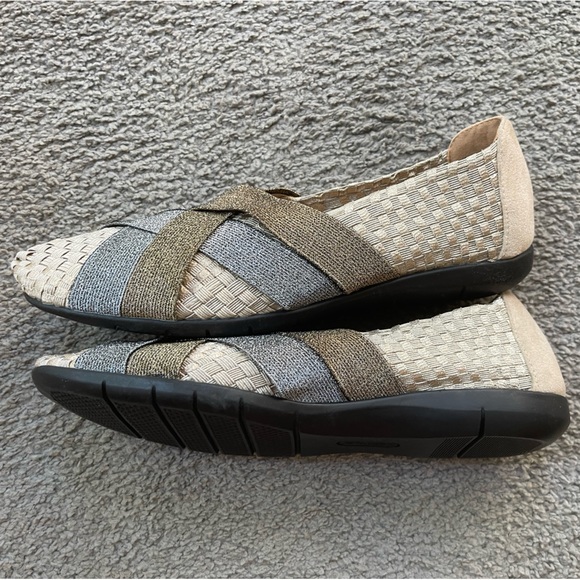 COMFORTVIEW Gold, Silver & Suede-Like Heel slip-ons. Size 9.5W. Stretch Straps! - Picture 5 of 5